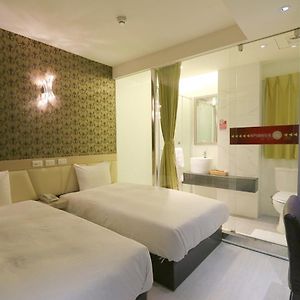Twin Room No Window